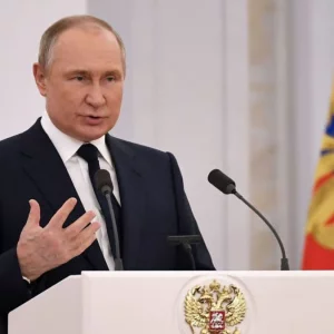 চাপমুক্ত সহযোগিতার নিশ্চয়তা দিলে ইউরোপকে তেল-গ্যাস সরবরাহে প্রস্তুত রাশিয়া