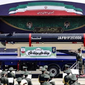 হাইপারসনিকসহ চার ধরনের ক্ষেপণাস্ত্র ছুড়েছে ইরান, নিশানায় ইসরায়েল ও মার্কিন ঘাঁটি