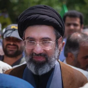 ‘মোজতবা খামেনি সুস্থ আছেন’