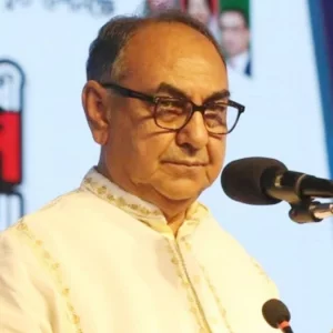 তোমাদের বাপ-মায়ের বিয়ের আগে থেকে রাজনীতি করি: মির্জা আব্বাস