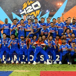 বিশ্বকাপজয়ী দলকে বিসিসিআইয়ের বড় পুরস্কার