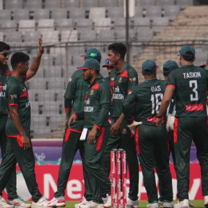 নাহিদের ফাইফারে ১১৪ রানে গুটিয়ে গেল পাকিস্তান 