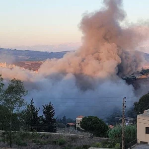 দক্ষিণ লেবাননের দুটি শহরে ইসরায়েলি বিমান হামলা