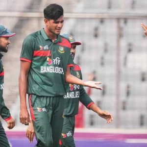 নাহিদের ফাইফারের পর তানজিদ তামিমের ফিফটি, পাকিস্তানকে হেসেখেলে হারালো বাংলাদেশ