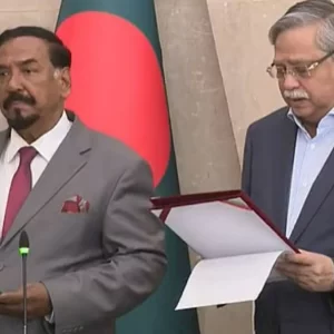 স্পিকার ও ডেপুটি স্পিকারকে শপথ পড়ান রাষ্ট্রপতি