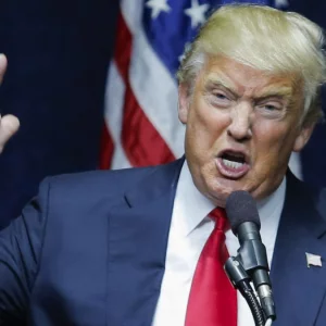 ইরান যুদ্ধ নিয়ে বিরোধ: স্পেনের সঙ্গে বাণিজ্য বন্ধের হুমকি ট্রাম্পের