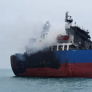 যুক্তরাষ্ট্রের মালিকানাধীন তেলের ট্যাংকারে হামলা, ভারতীয় নাবিক নিহত