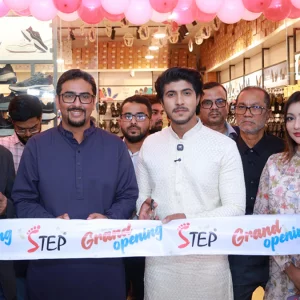 যমুনা ফিউচার পার্কে স্টেপ ফুটওয়্যারের নতুন আউটলেট