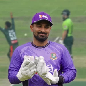 এখানে কেউ চ্যারিটি লিগ খেলতে আসেনি— মিরাজের রান আউট নিয়ে লিটন দাস