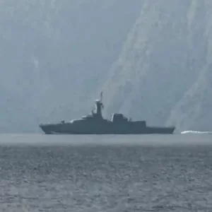 চীনা মুদ্রায় দাম মেটালে হরমুজ প্রণালী দিয়ে তেল পরিবহন করতে দিতে পারে ইরান