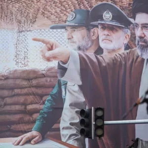 ইরান যুদ্ধে নতুন আড়াই হাজার সেনা পাঠাচ্ছে যুক্তরাষ্ট্র