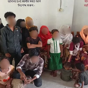 ভাসানচর থেকে পলাতক ৩৭ রোহিঙ্গা তিন দিন ভাসলেন সাগরে, সন্দ্বীপে আটক