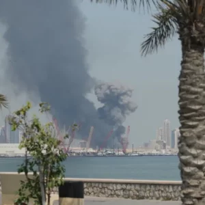 আরব আমিরাত, বাহরাইন ও কুয়েতে মার্কিন ঘাঁটিতে হামলার দাবি ইরানের