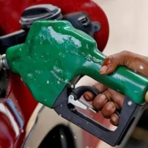 জ্বালানি তেল ক্রয়ে উঠে যাচ্ছে রেশনিং পদ্ধতি