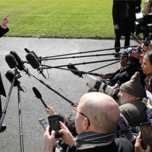 যুদ্ধের খবর পছন্দ না হলে মিডিয়ার লাইসেন্স বাতিল করবেন ট্রাম্প