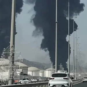 বাড়ছে যুদ্ধের তীব্রতা, মার্কিন নাগরিকদের দ্রুত মধ্যপ্রাচ্য ছাড়ার আহ্বান