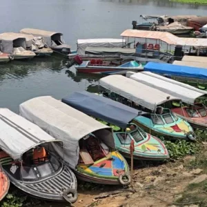 জ্বালানি তেল সংকটে রাঙামাটিতে বন্ধ স্পিডবোট