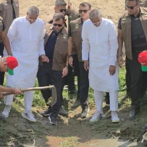 বাবার পদাঙ্ক অনুসরণ করে খাল খনন প্রধানমন্ত্রী তারেক রহমানের