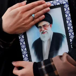 আয়াতুল্লাহ আলি খামেনির ব্যবহৃত বিমান ধ্বংসের দাবি ইসরায়েলের