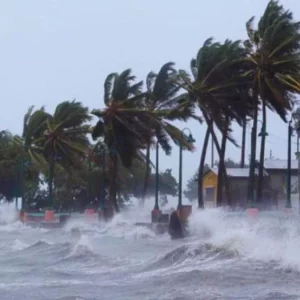 রাতের মধ্যে যেসব অঞ্চলে ৬০ কিমি বেগে ঝড়ের শঙ্কা