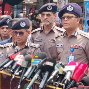 ঈদযাত্রায় কোনো অন্যায়ের সঙ্গে আপস নয়: আইজিপি