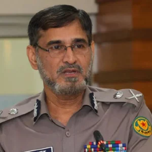 অপরিচিত ব্যক্তির সন্দেহজনক চলাফেরা দেখলে সতর্ক থাকার আহ্বান ডিএমপি কমিশনারের