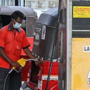 জ্বালানি সংকট এড়াতে ৩ দিন সাপ্তাহিক ছুটি শ্রীলঙ্কায় , নানা পদক্ষেপ নিচ্ছে এশিয়ার দেশগুলো