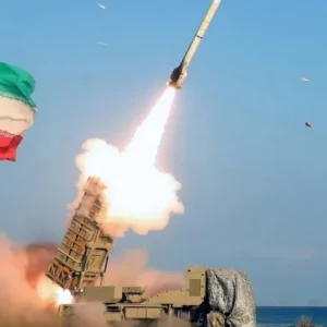 যুক্তরাষ্ট্র-ইসরায়েলের বিরুদ্ধে হামলার ‘নতুন পর্যায়’ শুরু হয়েছে: আইআরজিসি কমান্ডার