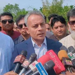 যাত্রীদের কাছ থেকে অতিরিক্ত ভাড়া আদায়ের সুযোগ রাখা হয়নি