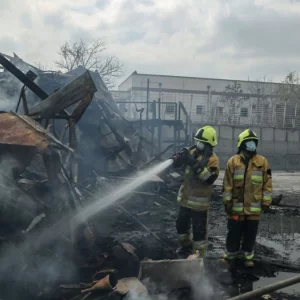 ঈদ উপলক্ষে আফগানিস্তানে ৫ দিন হামলা করবে না পাকিস্তান