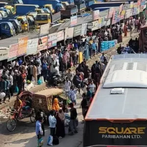 ঘরমুখো যাত্রীদের চাপ থাকলেও চিরচেনা যানজট নেই ঢাকা-চট্টগ্রাম মহাসড়কে