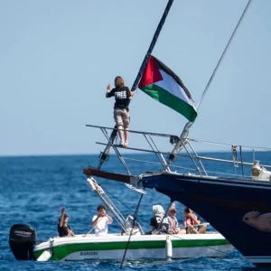 গাজায় আবার ‘গ্লোবাল সুমুদ ফ্লোটিলা’ পাঠাবে গ্রেটা-ম্যান্ডেলারা