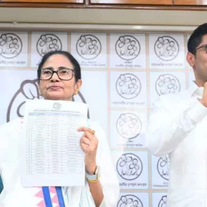 সংখ্যালঘু ভোট টানতে ৪৭ জন মুসলিমকে প্রার্থী করলেন মমতা