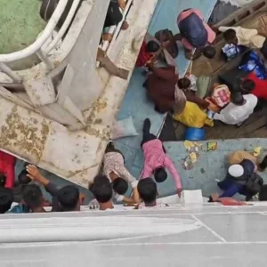 সদরঘাটে দুর্ঘটনা: ২ লঞ্চের রুট পারমিট বাতিল, ২ তদন্ত কমিটি