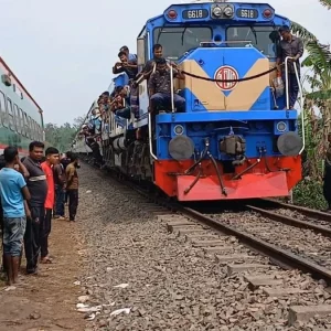 ২১ ঘণ্টা পর উত্তরবঙ্গের সঙ্গে সারাদেশের ট্রেন চলাচল স্বাভাবিক