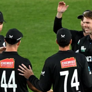 বড় জয়ে সিরিজে লিড নিলো নিউজিল্যান্ড