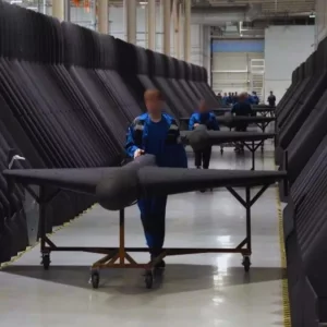 হামলার মধ্যেই পুরোদমে ক্ষেপণাস্ত্র তৈরি চালিয়ে যাচ্ছে ইরান