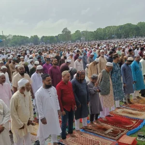 এশিয়ার সর্ববৃহৎ ঈদগাহ 'গোর-এ শহীদ' ময়দানে ঈদের জামাত অনুষ্ঠিত