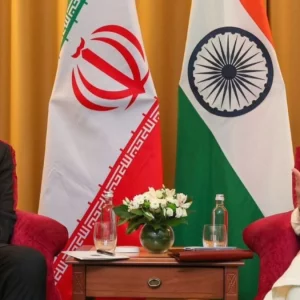 হরমুজ প্রণালি খোলা রাখা নিয়ে মোদি-মাসুদ পেজেশকিয়ানের ফোনালাপ