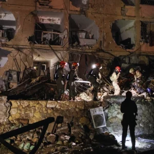 এবার ইসরায়েলের পারমাণবিক প্রকল্পে ইরানের পাল্টা হামলা, আহত শতাধিক