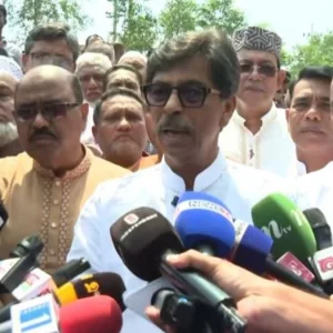 দ্রুততম সময়ের মধ্যে মহাসড়কের রেলক্রসিংয়ে স্বয়ংক্রিয় সিগন্যাল চালুর ঘোষণা দিলেন কৃষিমন্ত্রী