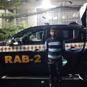 মোহাম্মদপুরে পিস্তলসহ সন্ত্রাসী রুবেল ওরফে ‘দাগী রুবেল’ গ্রেপ্তার