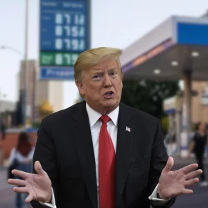 ট্রাম্পের আলটিমেটামে বিশ্ববাজারে জ্বালানি তেলের দামে বড় লাফ