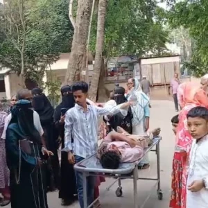 মুন্সীগঞ্জে বাসের ধাক্কায় মোটরসাইকেল চালক নিহত, আহত ২