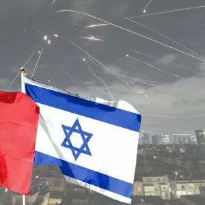 নাগরিকদের ইসরায়েল ছাড়ার নির্দেশ চীনের