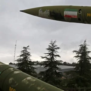 যুক্তরাষ্ট্রের যুদ্ধবিরতির প্রস্তাব প্রত্যাখ্যান করে ৫ শর্ত দিলো ইরান