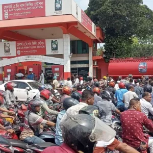 মোটরসাইকেলে তেল নিতে লাগবে ‘ফুয়েল কার্ড’