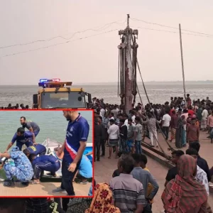 দৌলতদিয়া ঘাটে বাসডুবির ঘটনায় প্রাণহানি বেড়ে ২৬