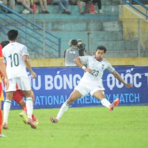 বড় হার দিয়ে সিঙ্গাপুর ম্যাচের প্রস্তুতি সারলো বাংলাদেশ