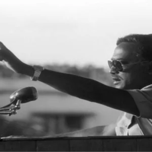 রাত ২টা ১৫ মিনিটে পাকিস্তানি সামরিক জান্তার বিরুদ্ধে বিদ্রোহ ঘোষণা করেন শহীদ প্রেসিডেন্ট জিয়াউর রহমান